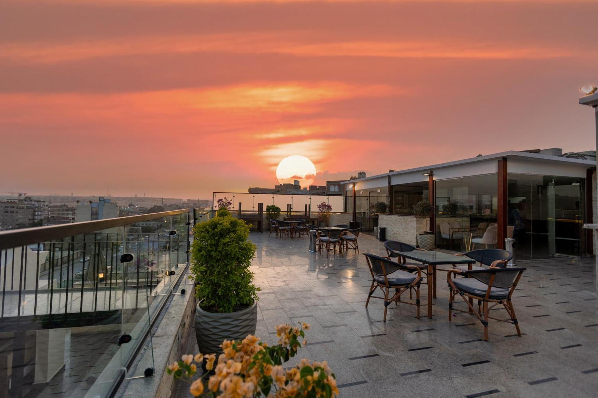 Pyramids Charm Hotel Al Kawm al Akhdar Luaran gambar